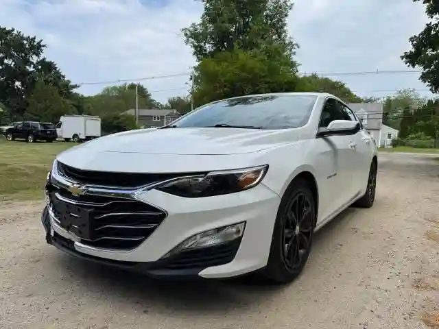 1G1ZD5STXKF220223 2019 CHEVROLET MALIBU-1