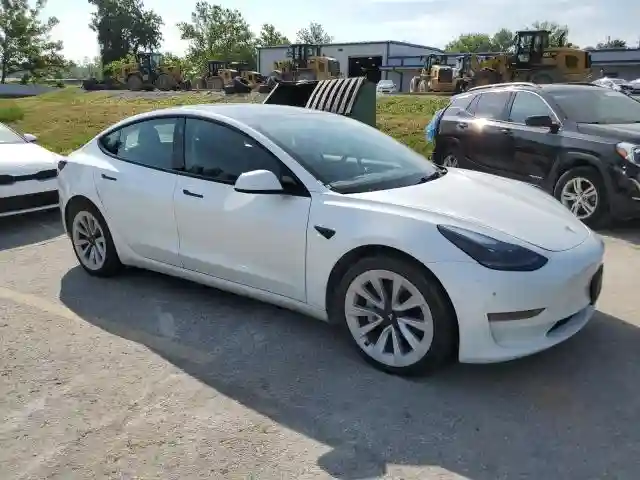 5YJ3E1EA7NF368447 2022 TESLA MODEL 3-3
