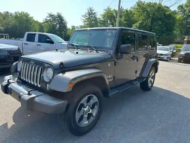 1C4HJWEG4HL661050 2017 JEEP WRANGLER-0