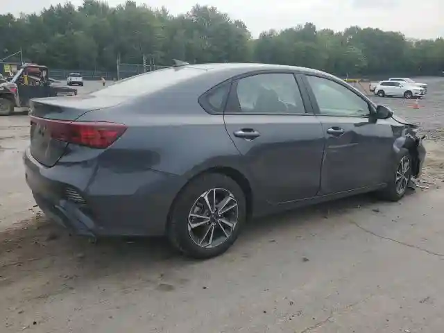 3KPF24AD5RE743058 2024 KIA FORTE-2