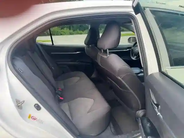 4T1B11HK8KU242401 2019 TOYOTA CAMRY-5