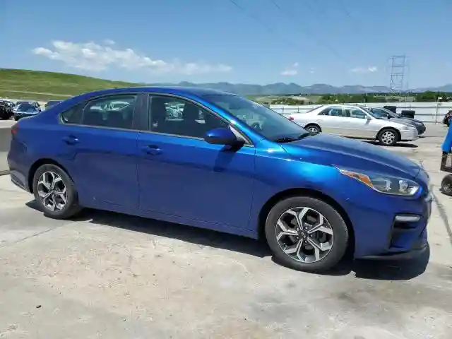 3KPF24AD8KE032069 2019 KIA FORTE-3