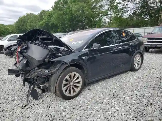 5YJXCDE26LF281122 2020 TESLA MODEL X-0