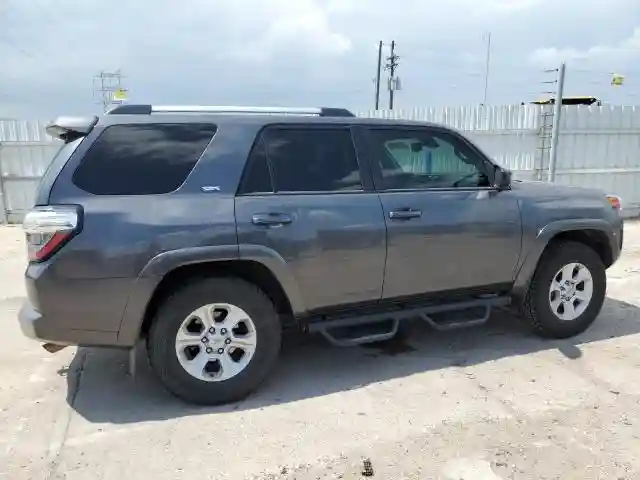 JTEMU5JR8N6066294 2022 TOYOTA 4RUNNER-2
