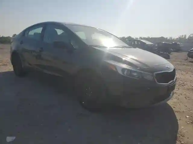 3KPFL4A7XHE067647 2017 KIA FORTE-3