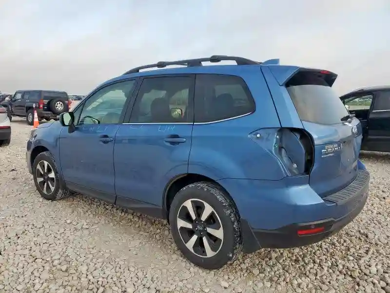 JF2SJARC8HH530319 2017 SUBARU FORESTER-1