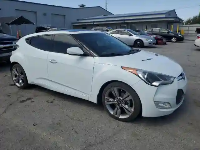 KMHTC6AD4FU228718 2015 HYUNDAI VELOSTER-3