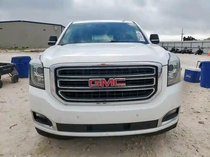1GKS2GKCXHR184717 2017 GMC YUKON-4