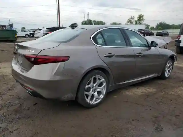 ZARFANBNXK7615801 2019 ALFA ROMEO GIULIA-2