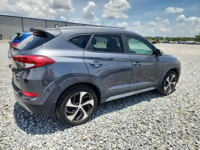 KM8J33AL3JU802862 2018 HYUNDAI TUCSON-2