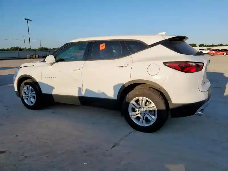 3GNKBBRA2MS538506 2021 CHEVROLET BLAZER-1