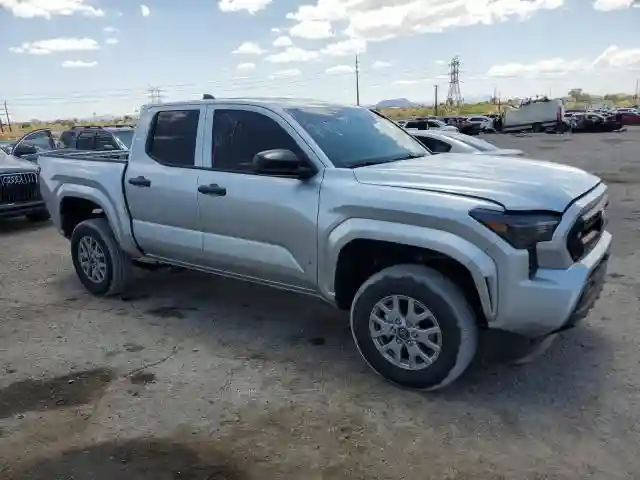 3TYKD5HN3ST025070 2025 TOYOTA TACOMA-3