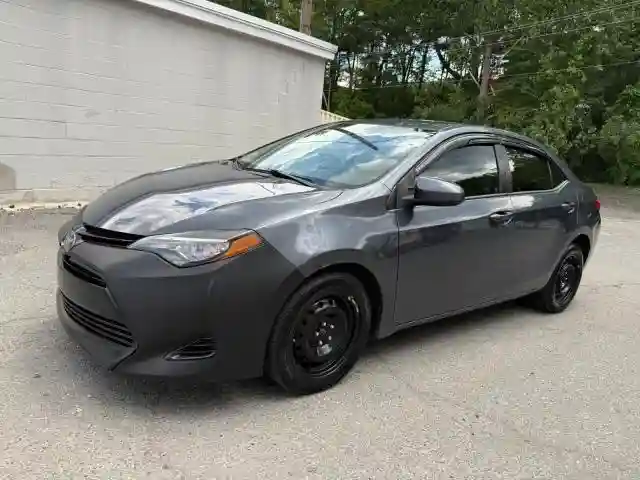 2T1BURHE9HC746871 2017 TOYOTA COROLLA-1