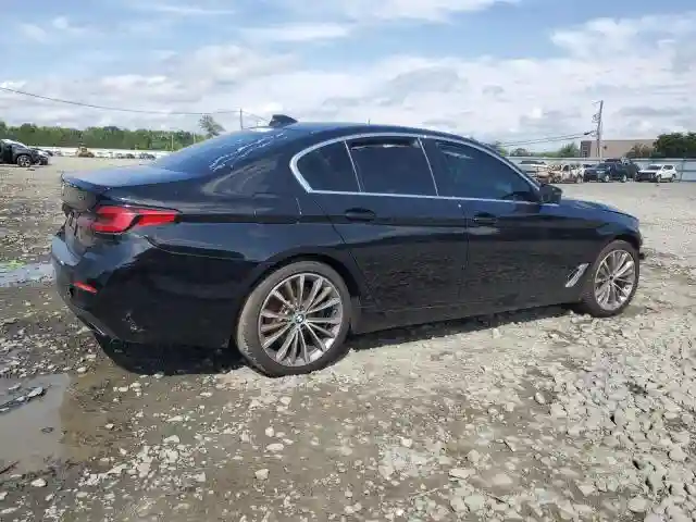 WBA13BJ09MWW90448 2021 BMW 5 SERIES-2