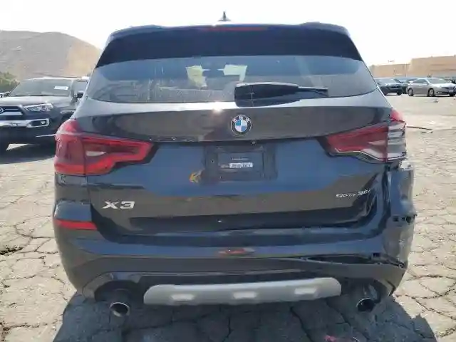 5UXTR7C54KLR39607 2019 BMW X3-5