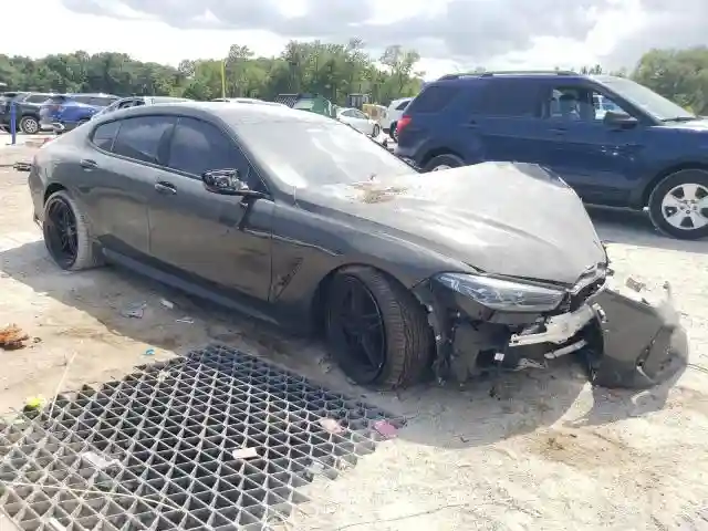 WBAGV8C00MCG65804 2021 BMW M8-3