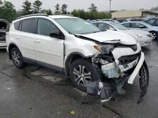2T3BFREV2JW853108 2018 TOYOTA RAV4-3
