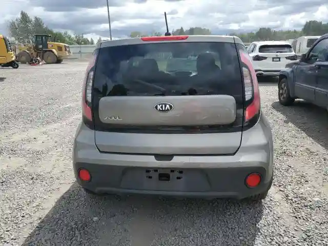 KNDJN2A2XH7463087 2017 KIA SOUL-5