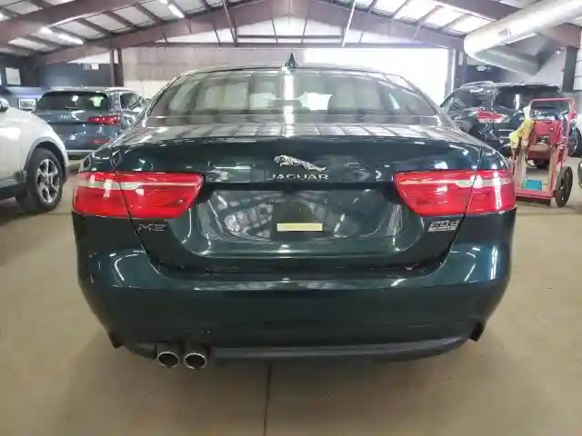 SAJAJ4BN9HA978618 2017 JAGUAR XE-5