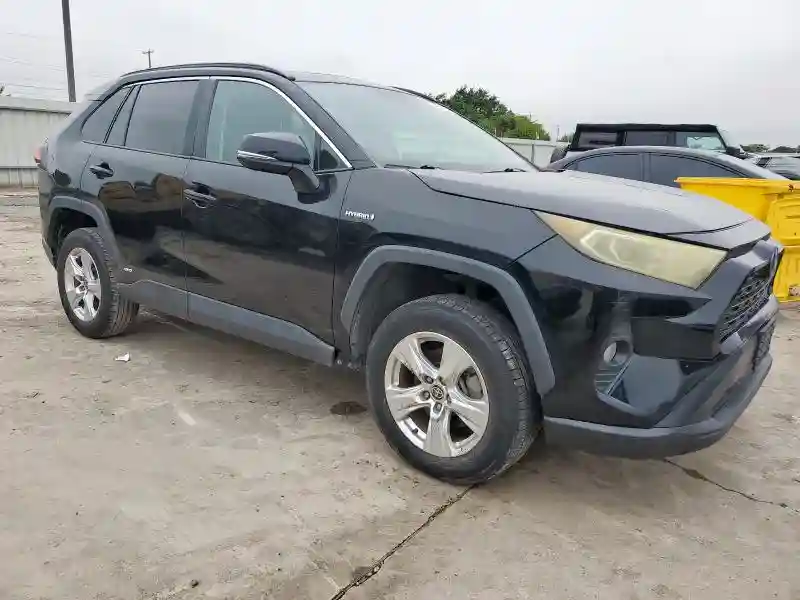 2T3RWRFV4MW118048 2021 TOYOTA RAV4-3