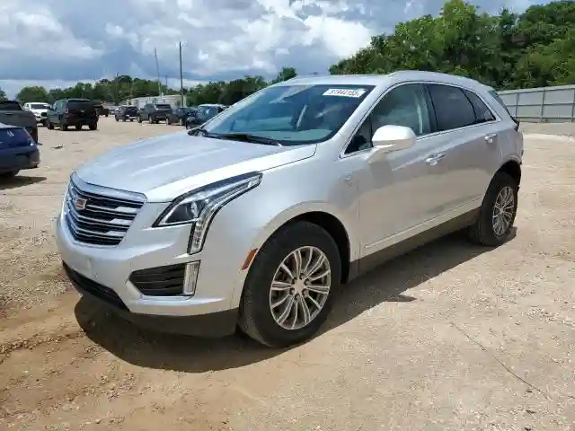 1GYKNBRS6HZ196070 2017 CADILLAC XT5-0