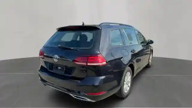 3VWY57AUXKM 51271 2019 VOLKSWAGEN GOLF-3