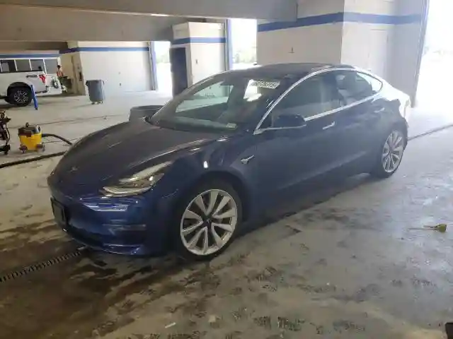 5YJ3E1EB3JF116066 2018 TESLA MODEL 3-0