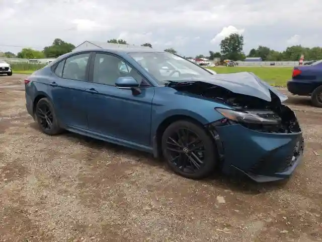 4T1DAACK4SU570060 2025 TOYOTA CAMRY-3