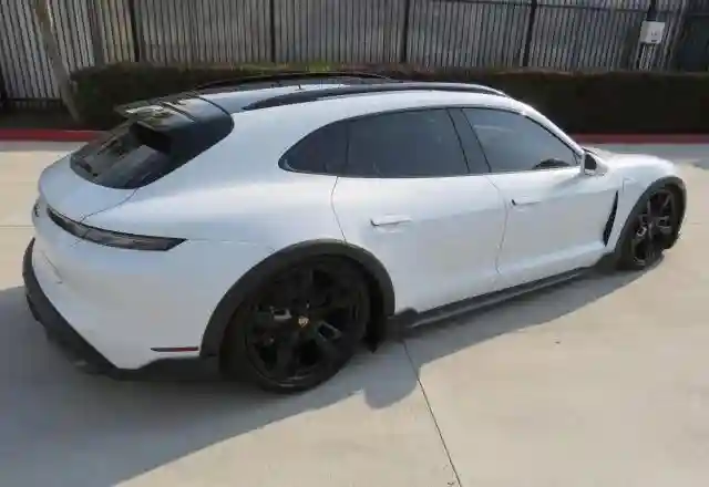 WP0BA2Y19NSA67581 2022 PORSCHE TAYCAN-2
