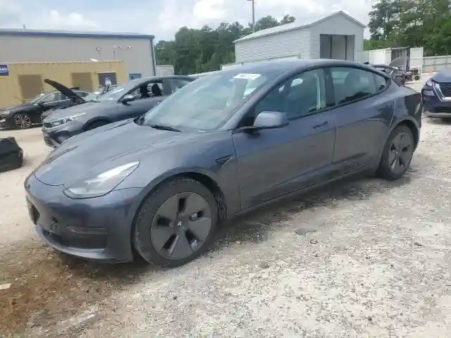 5YJ3E1EA5NF370049 2022 TESLA MODEL 3-0