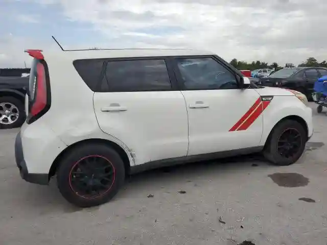 KNDJN2A2XG7243561 2016 KIA SOUL-2