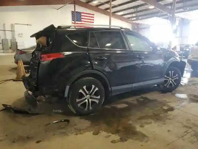 2T3BFREV7JW717699 2018 TOYOTA RAV4-2