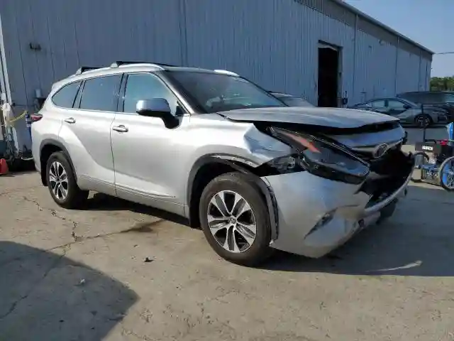 5TDHZRBH6MS528368 2021 TOYOTA HIGHLANDER-3