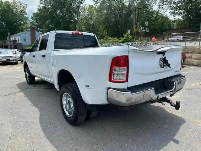 3C63RRGL2NG237476 2022 RAM 3500-1