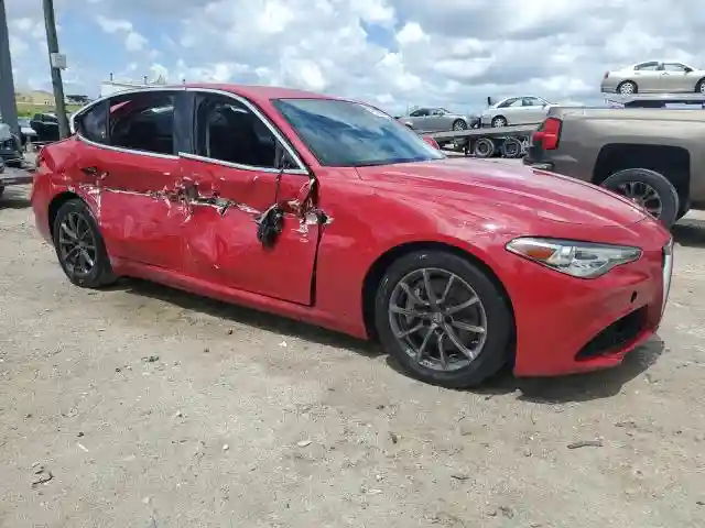 ZARFAMAN0L7631101 2020 ALFA ROMEO GIULIA-3