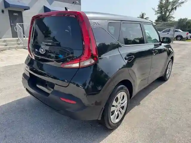 KNDJ23AU8L7726282 2020 KIA SOUL-2