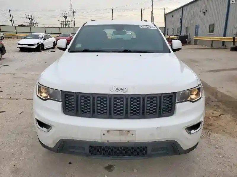 1C4RJEAG0HC674933 2017 JEEP GRAND CHEROKEE-4