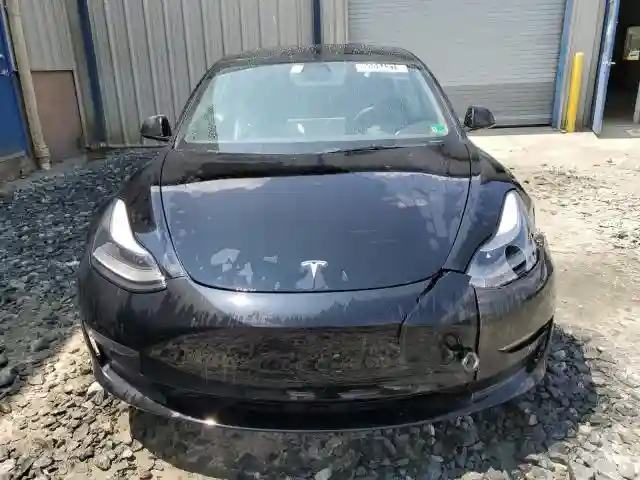 5YJ3E1EA7PF449693 2023 TESLA MODEL 3-4