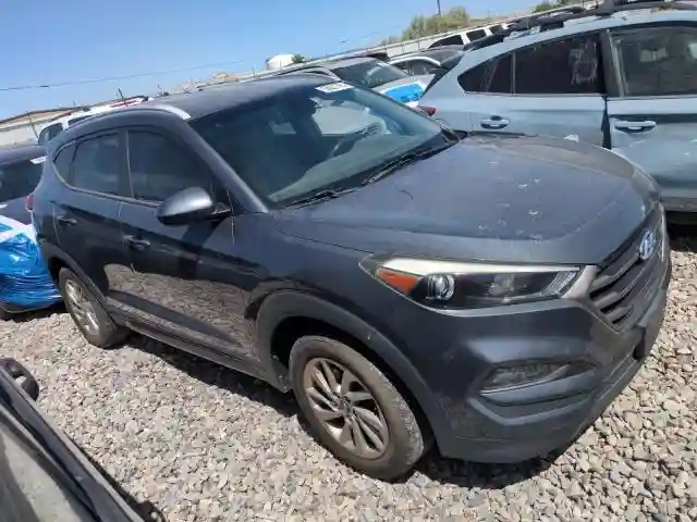 KM8J3CA40GU090117 2016 HYUNDAI TUCSON-3