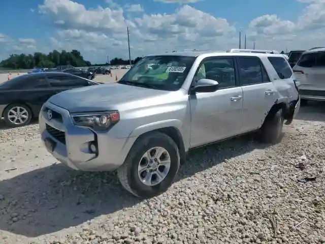 JTEBU5JR2J5581637 2018 TOYOTA 4RUNNER-0