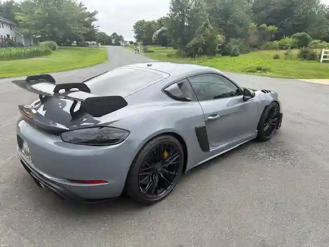 WP0AE2A85PS280082 2023 PORSCHE CAYMAN-3