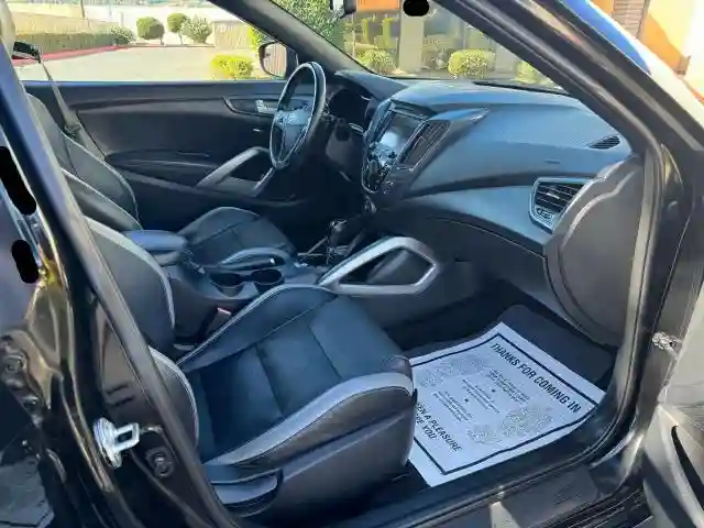 KMHTC6AE4GU249997 2016 HYUNDAI VELOSTER-4