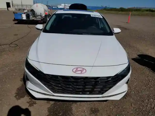 KMHLM4AG3PU476780 2023 HYUNDAI ELANTRA-4