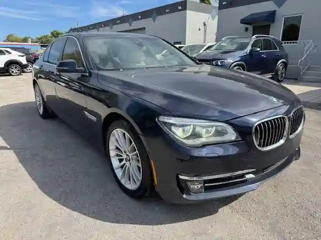 WBAYB6C5XFD965910 2015 BMW 7 SERIES-3