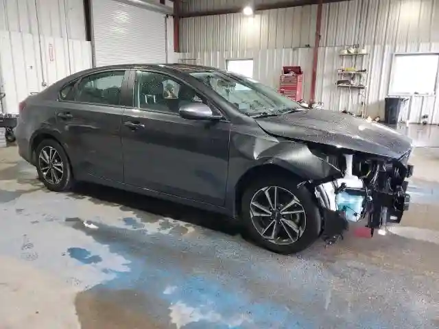 3KPF24ADXPE643342 2023 KIA FORTE-3
