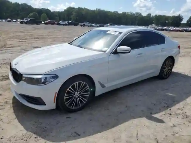 WBAJR3C0XLWW63677 2020 BMW 5 SERIES-0