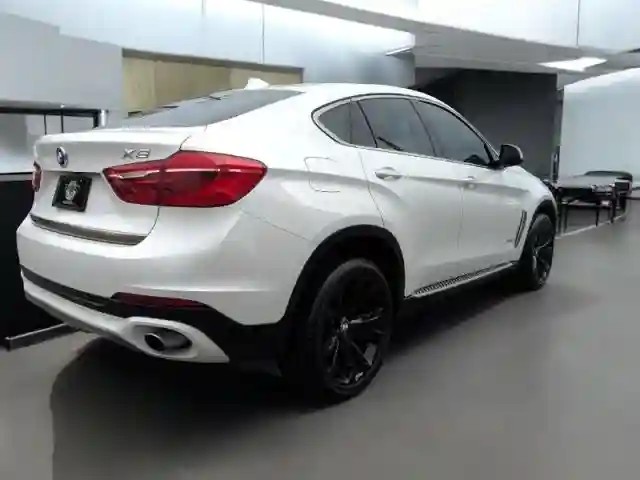 5UXKU2C38H0U30XXX 2017 BMW X6-2