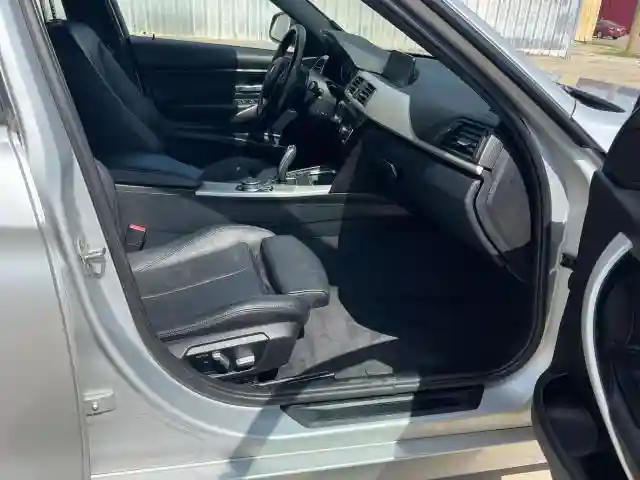 WBA8E1G59JNU89642 2018 BMW 3 SERIES-4