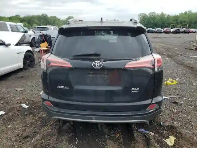 2T3RFREV1JW712299 2018 TOYOTA RAV4-5