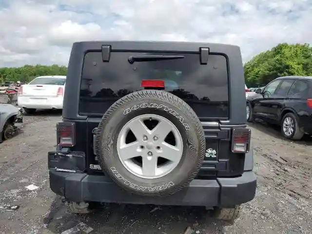 1C4BJWDG4JL820551 2018 JEEP WRANGLER-5